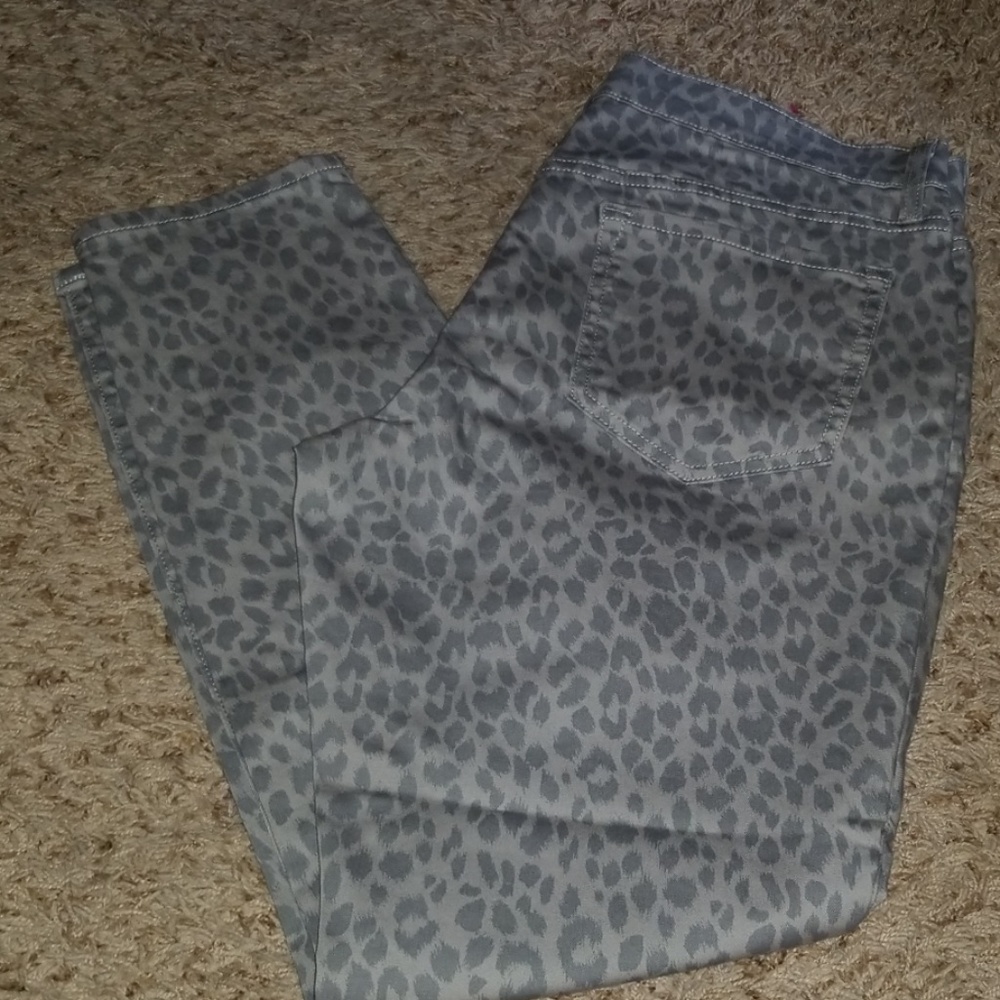 Gray leopard rock star skinnies